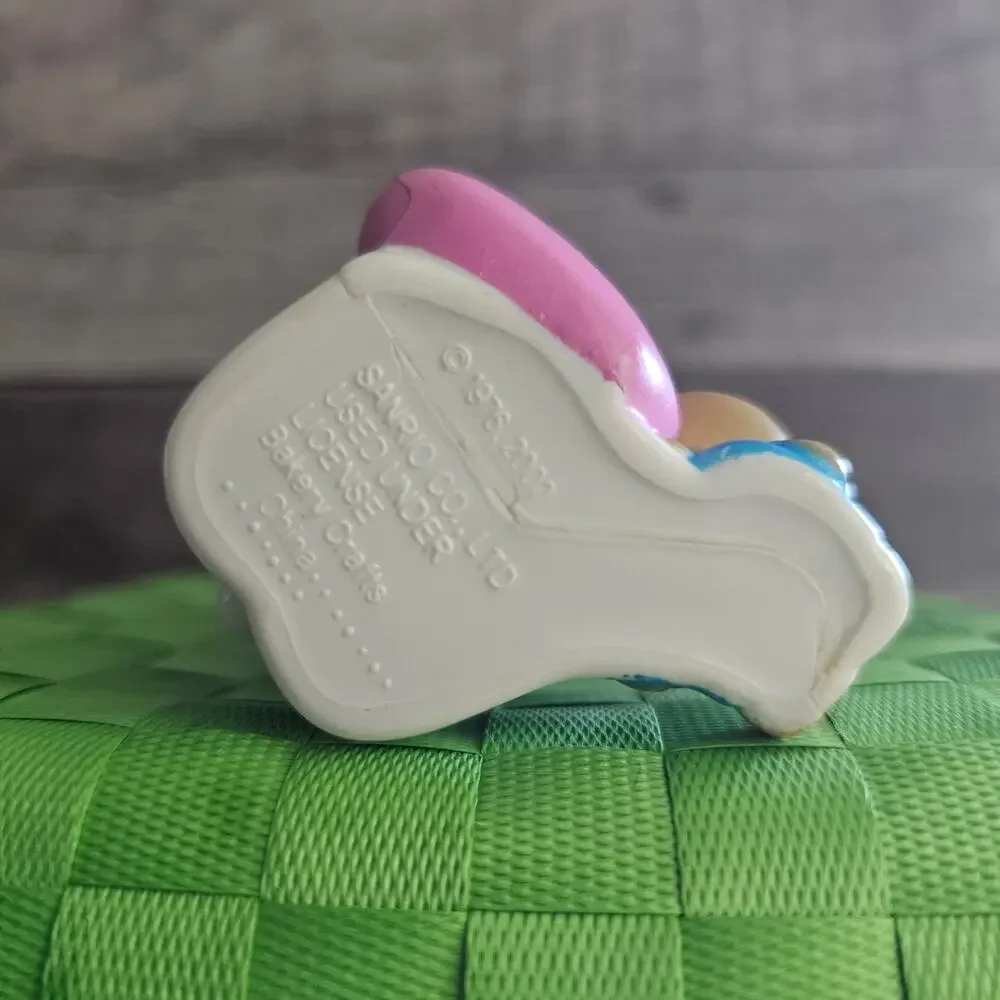 1976 / 2002 Sanrio Hello Kitty Cake Topper Bakery Crafts Toy Figure